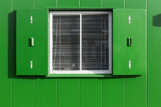 Container building window